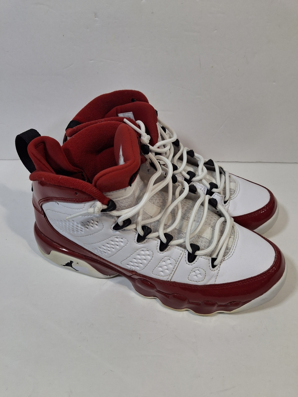 Nike Air Jordan "Retro 9" Gym Red Unisex Size 7Y High-Top Sneaker #23